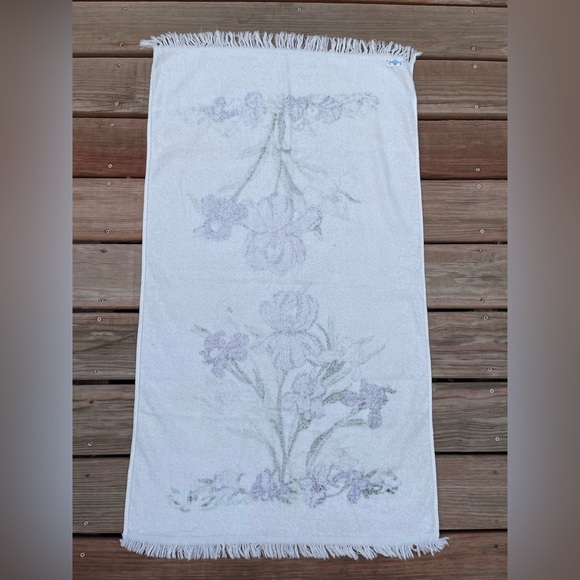 Vintage Cannon Bath Towel Lot 70s Retro Hydrangea Iris Daisy Floral Fringe MCM - Picture 7 of 16